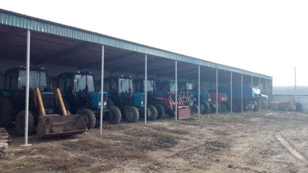 Хранение тракторов и сельскохозяйственных машин