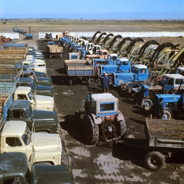 Машинно тракторный парк СССР