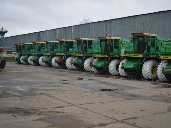 Хранение сельскохозяйственной техники и тракторов