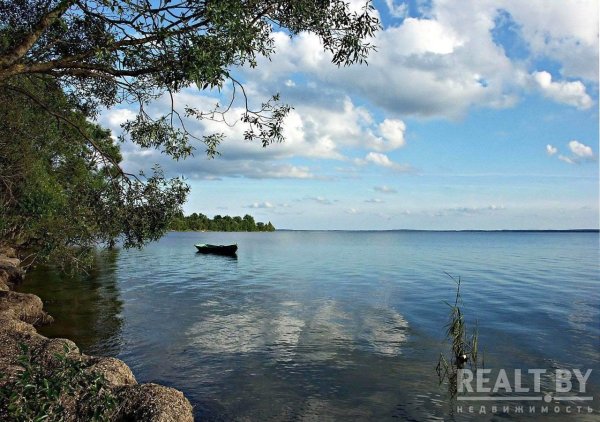 Нарочь озеро остров туристический