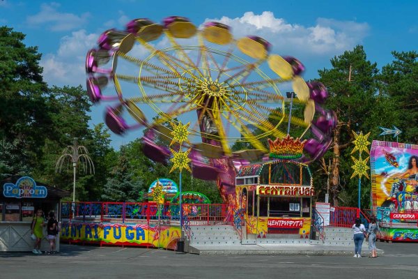 Парк Гагарина Челябинск аттракционы рейнджер