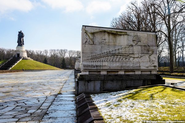 Мемориальный комплекс в Трептов-парке в Берлине