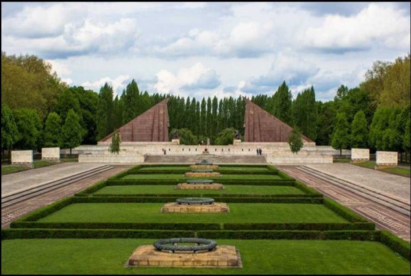 Трептов парк в Берлине