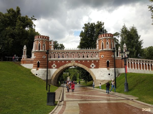 Царицынский парк в Москве