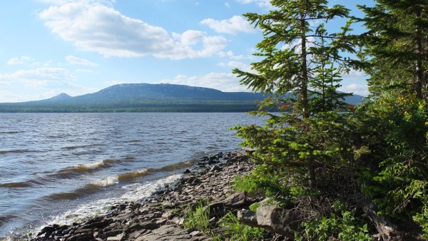 Урал озеро Зюраткуль