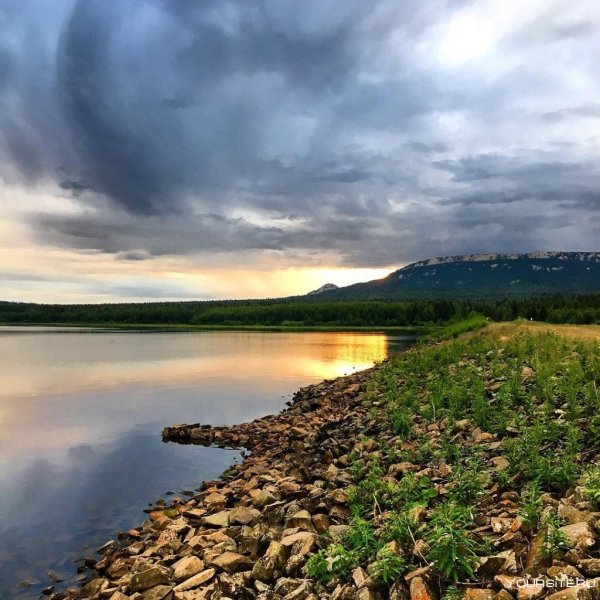 Урал озеро Зюраткуль