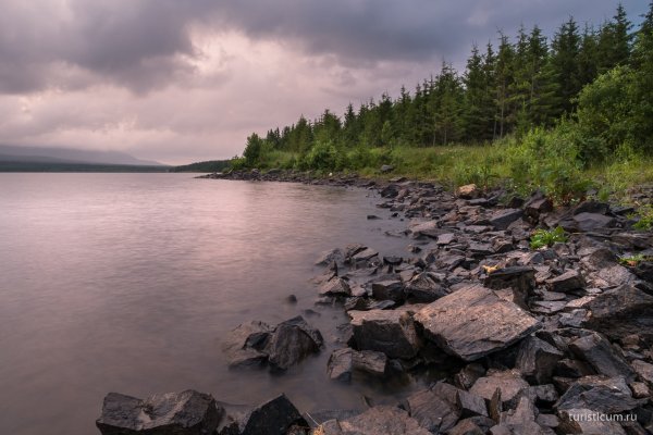 Каменный мыс Зюраткуль