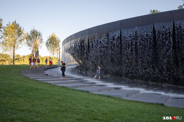 Парк Галицкого в Краснодаре водопад