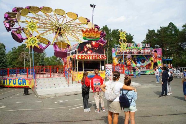 Гагарин парк Челябинск аттракционы