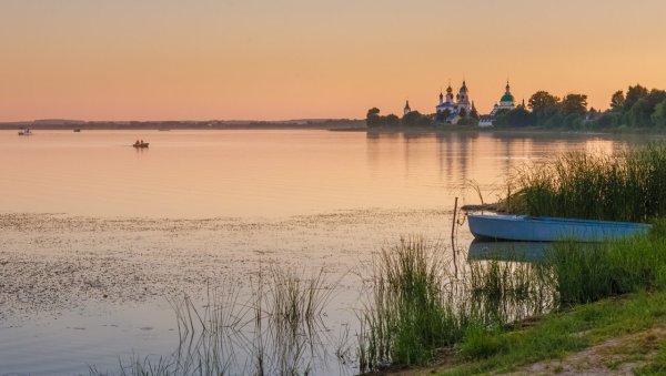 Озеро Неро Ростов