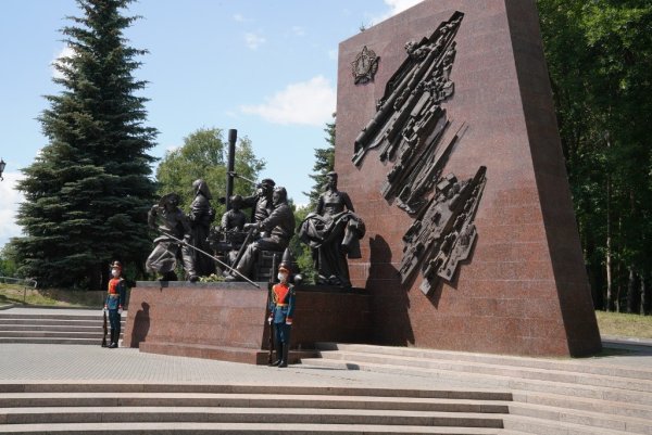 Парк Победы Уфа памятники