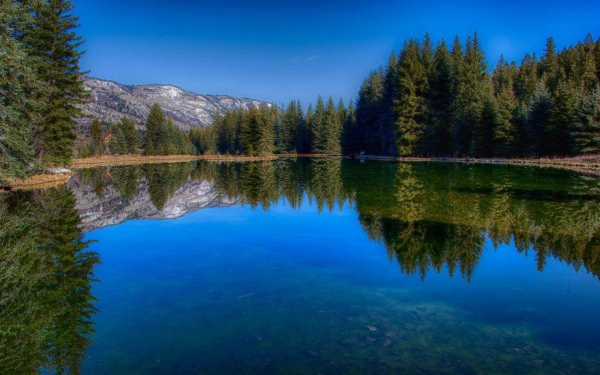 Чистое озеро