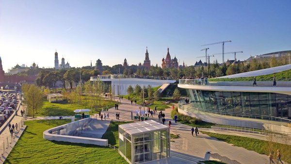 Александровский сад и парк Зарядье