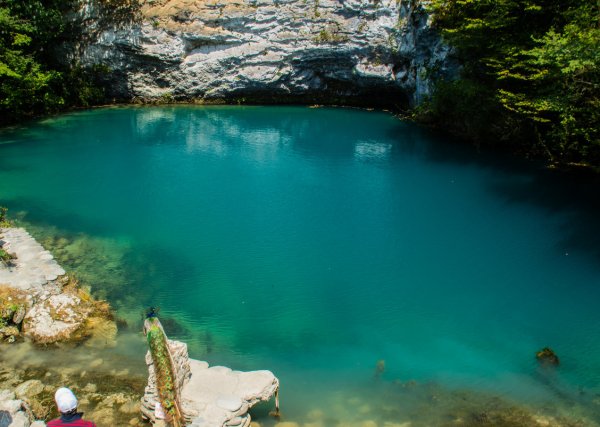 Голубое озеро Кавказ