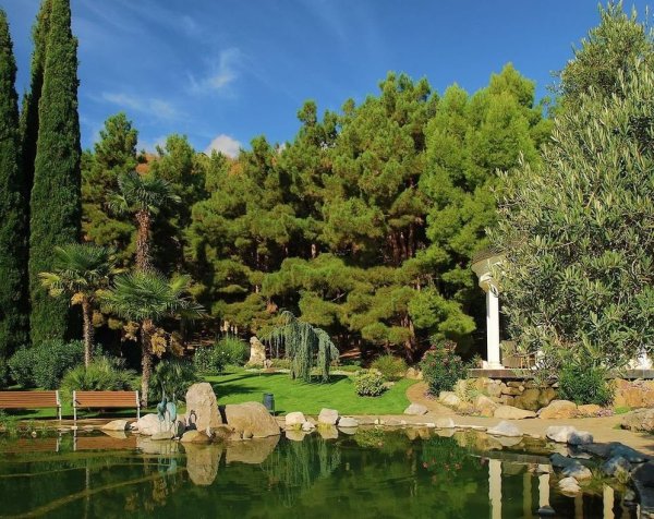 Айвазовское парк Парадиз