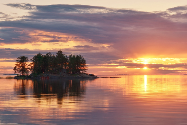 Онежское озеро Петрозаводск вечер