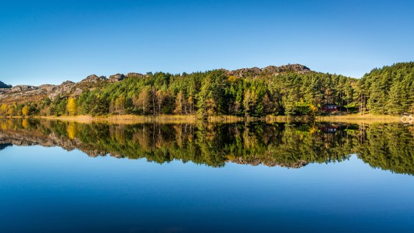 Озеро зеркальное Приморский край
