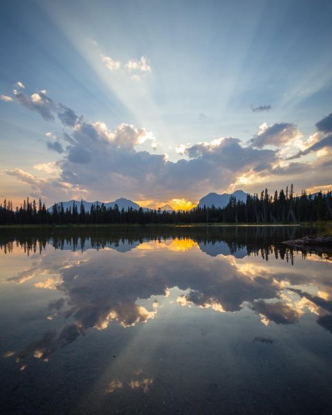 Зеркальное озеро СПБ