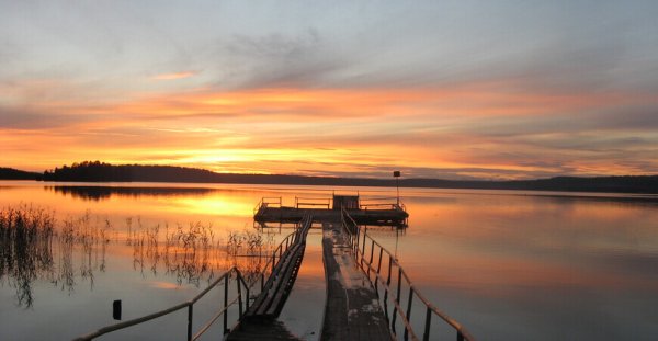 Озеро зеркальное Ленинградская область