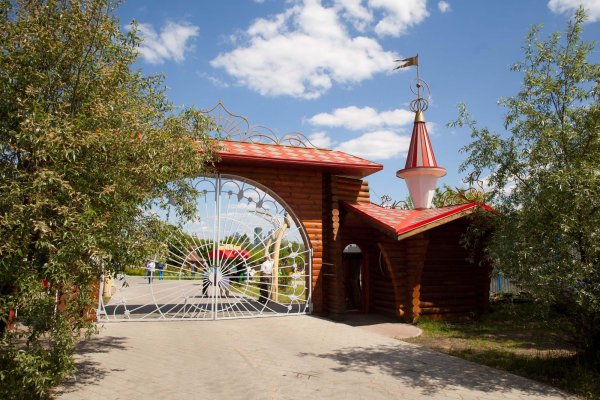 Детский парк в Крылатском сказочный лес