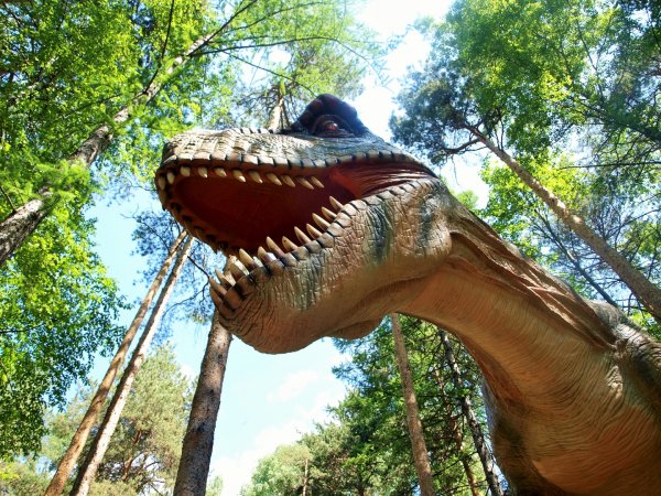 Парк Маяковского Екатеринбург динозавры