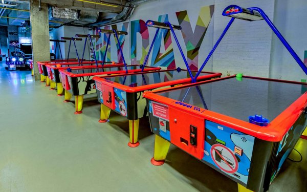 Maza Park, Санкт-Петербург, Бухарестская улица