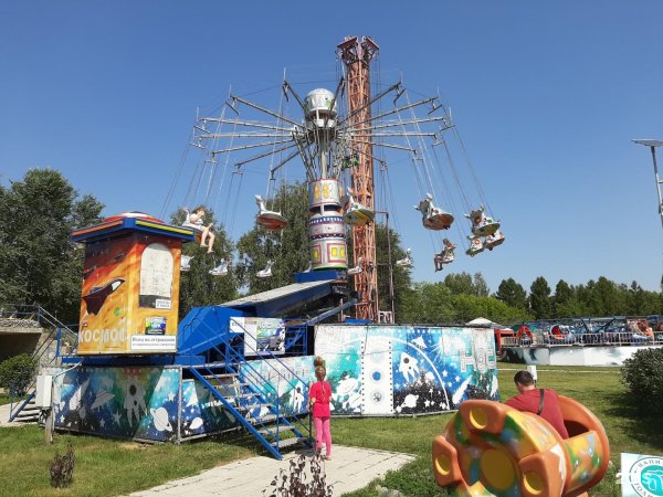 Парк Арлекино Барнаул аттракционы