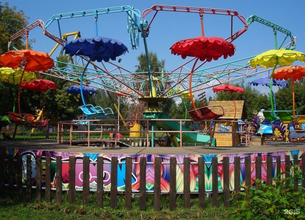 Парк развлечений Арлекино в Барнауле