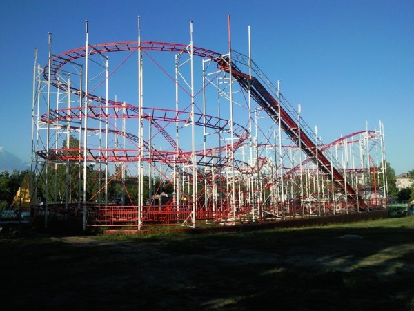 Парк Арлекино американские горки
