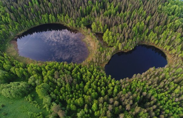 Лежнинское озеро часовня