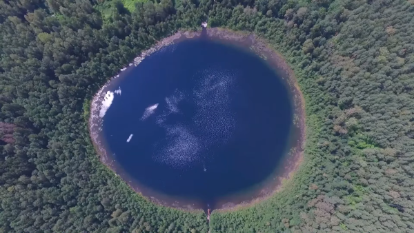 Карстовое озеро круглое Брянск
