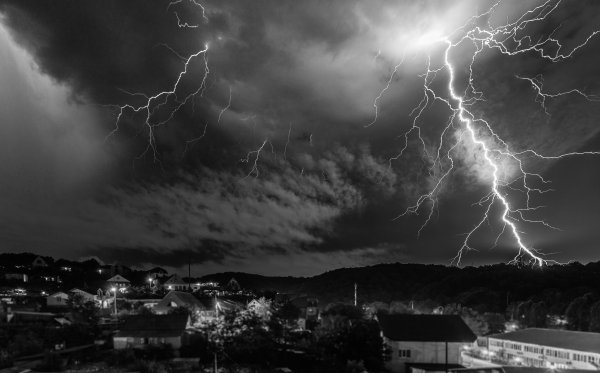 Стихия грозы