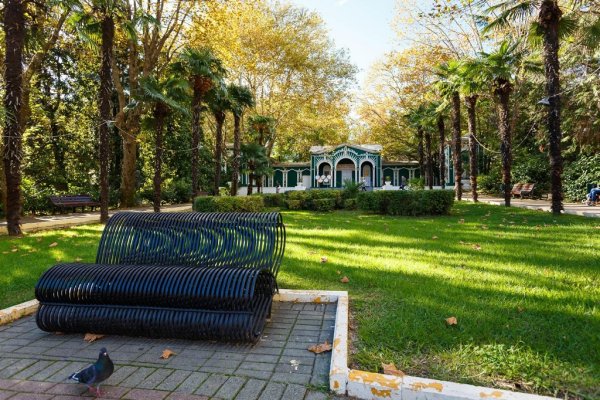 Сочи Ривьера парк скамья