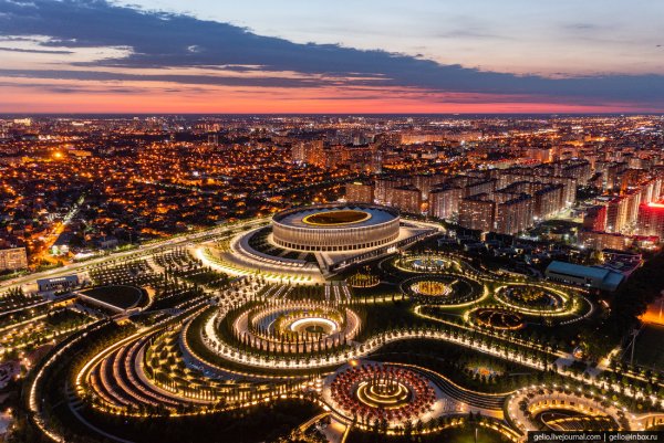 Парк Галицкого ночной вид