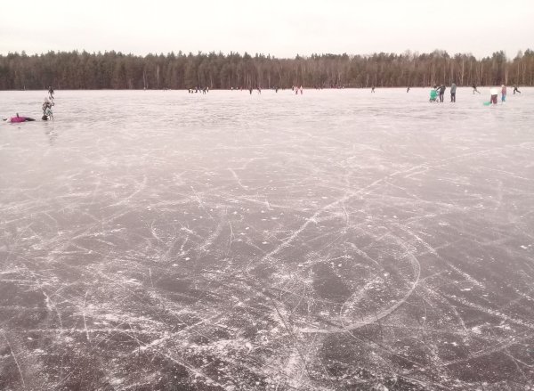 Озеро Сенеж лед каток
