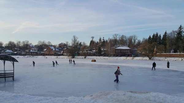 Келарский пруд каток