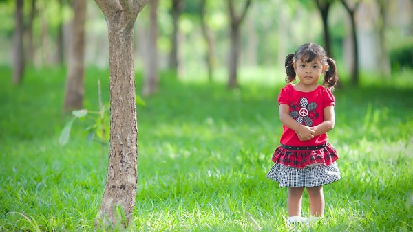 Девочка в парке
