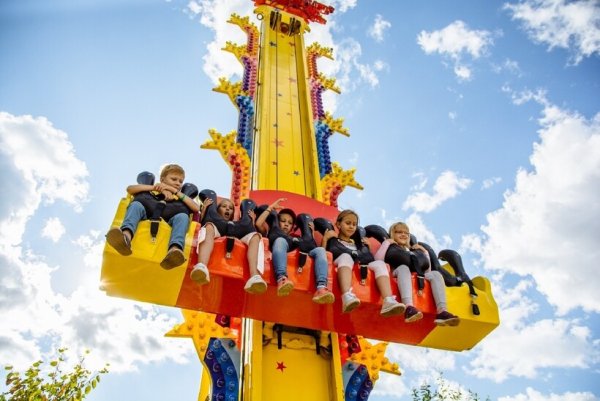 Парк сказка в Москве экстремальные аттракционы