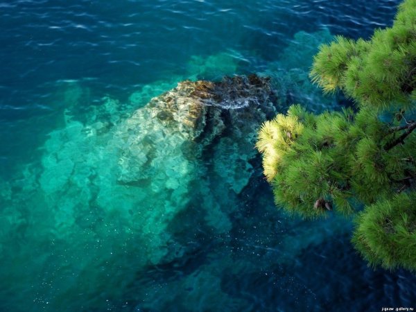 Озеро Байкал под водой