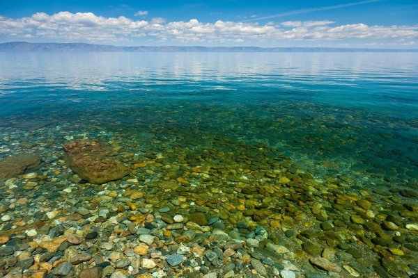 Озеро Байкал прозрачная вода