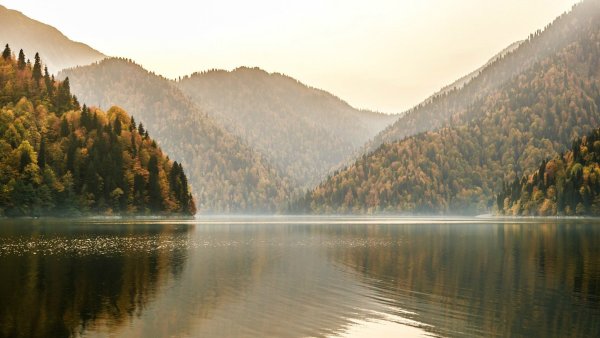 Озеро Рица Абхазия