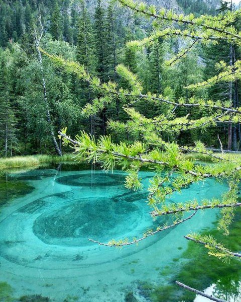 Гейзерное озеро Акташ