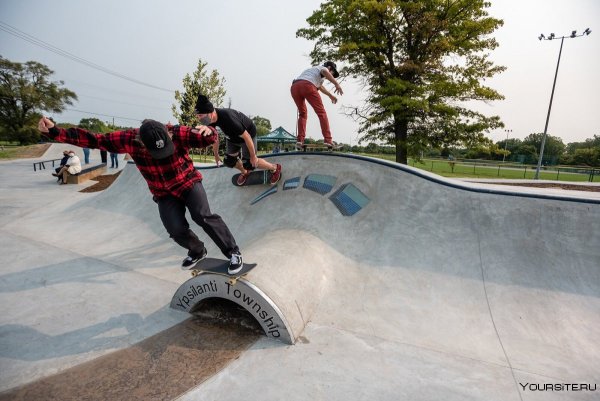 Скейтпарк td Skatepark (6015898)
