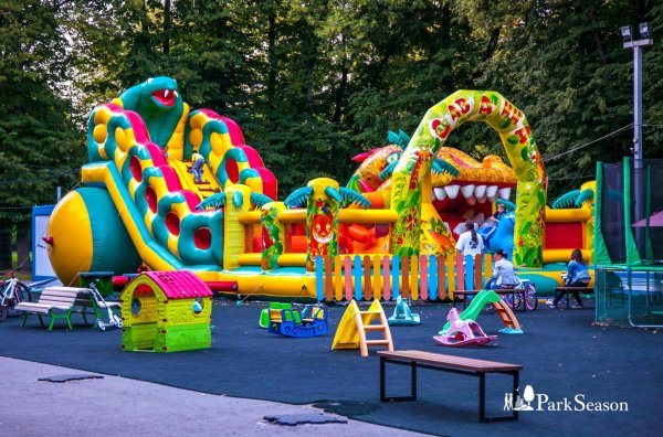 Парк аттракционов Северный Речной вокзал