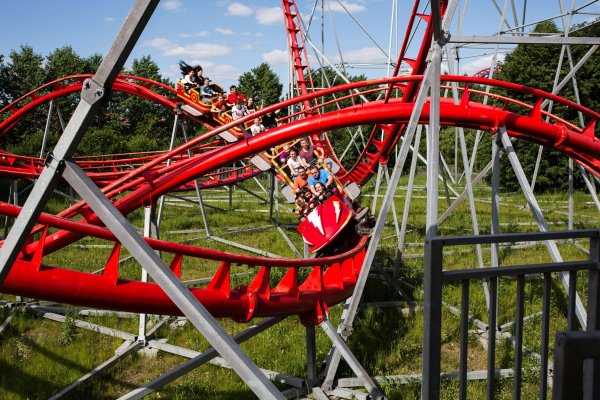 Парк Горького аттракционы американские горки