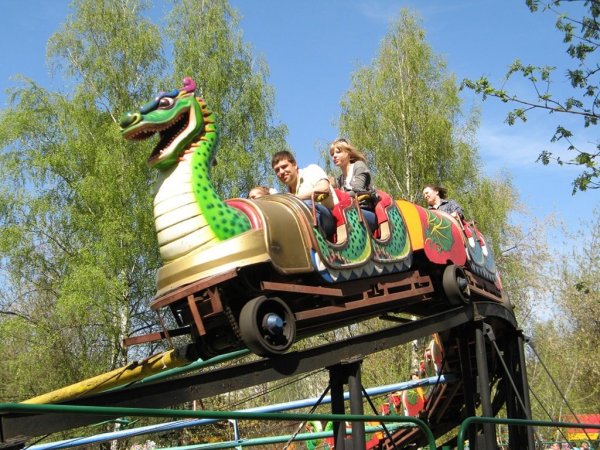 Аттракционы в Москве Лианозовский парк