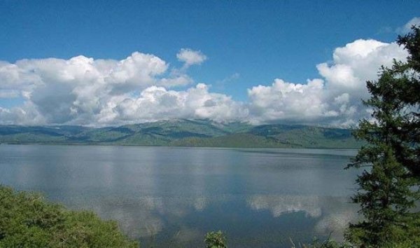 Восточно-Казахстанская область озеро Зайсан