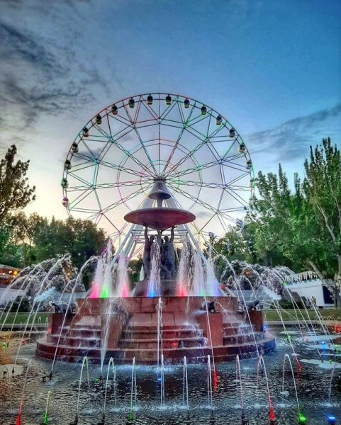 Колесо обозрения Ростов на Дону