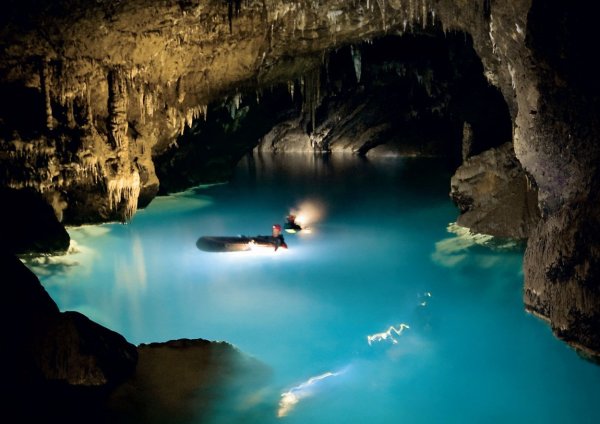 Ков Ата подземное озеро