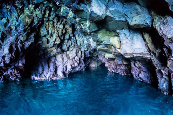 Лутраки грот пещера